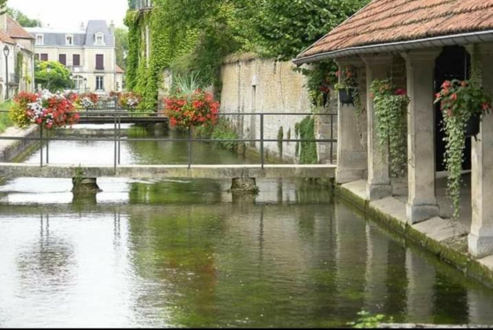 Chambre Is Is-sur-Tille Exteriör bild
